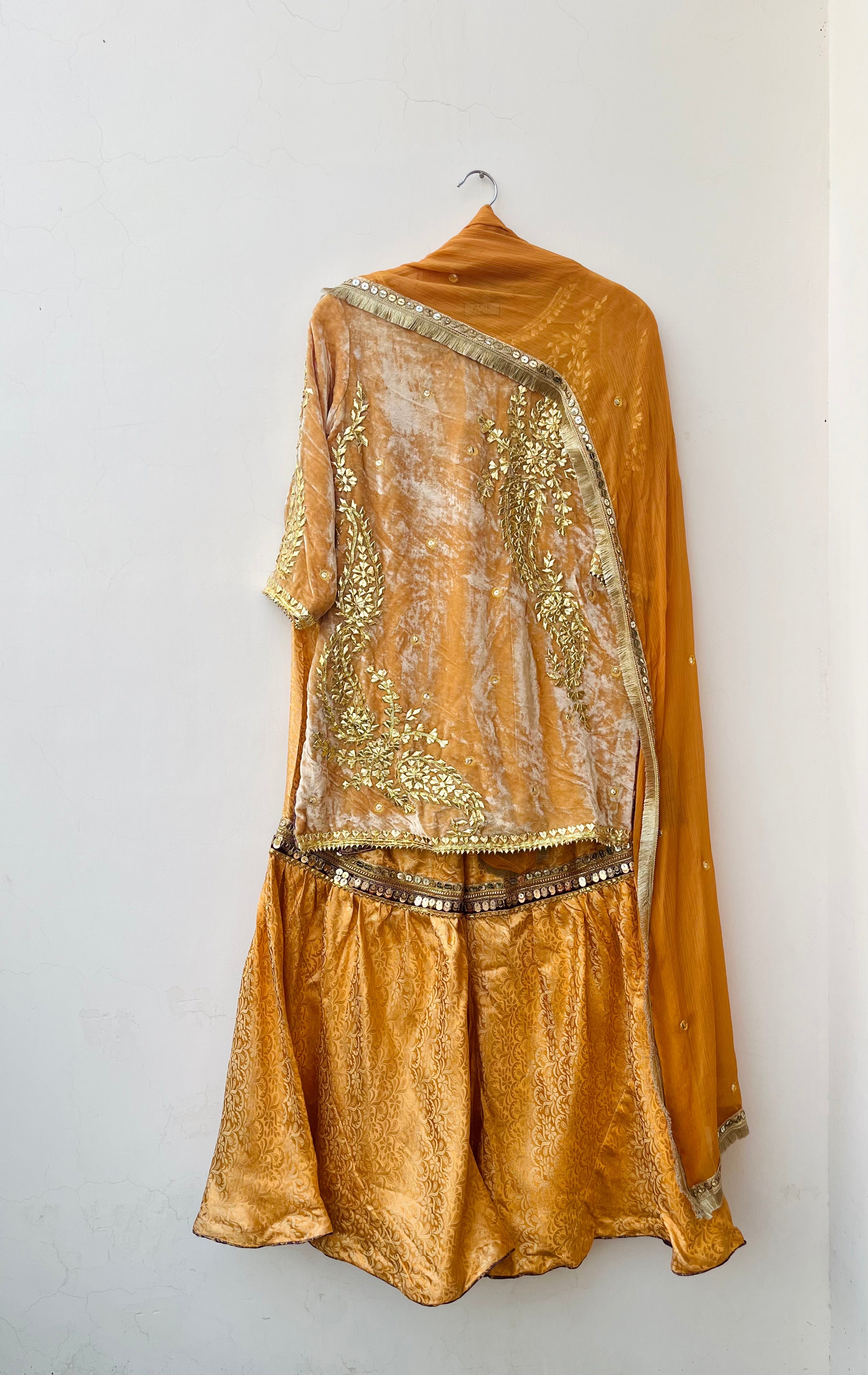 Velvet Garara Set