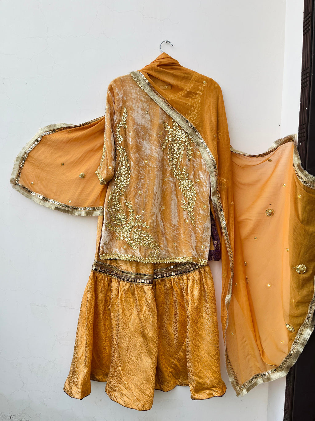Velvet Garara Set